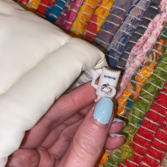 🇬🇧 Vintage Reebok Winter Jacket - Picture 9 of 12